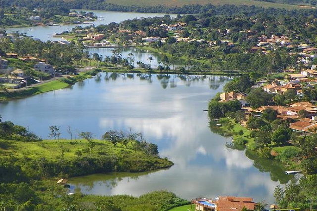 Escarpas do Lago de Furnas - Estância de Luxo em Minas Gerais.
