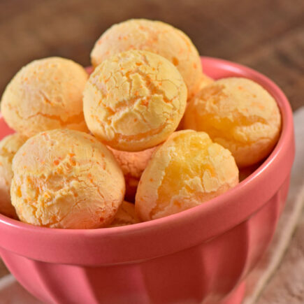 Pão de Queijo Mineiro