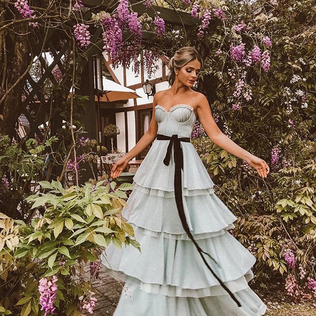 Vestido de festa Thassia Naves.